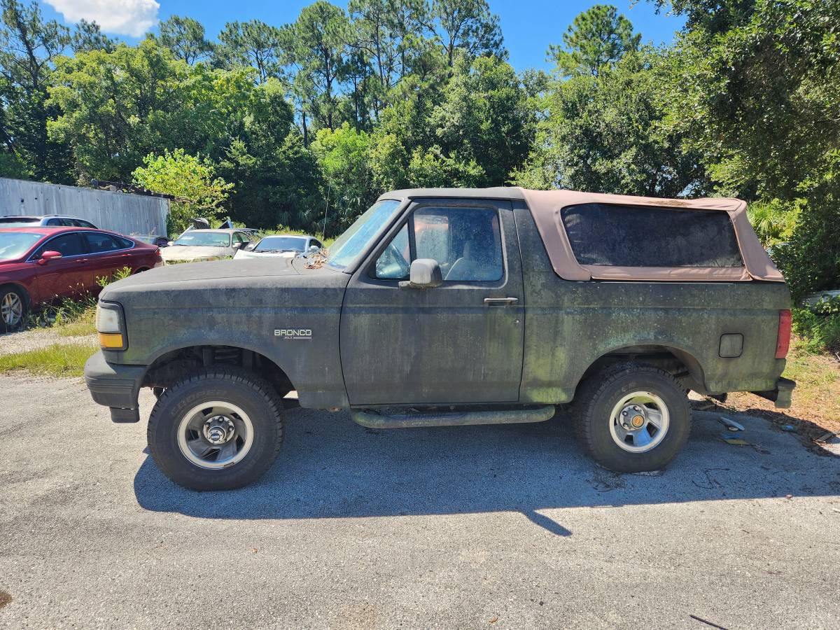Ford-bronco-1993-black