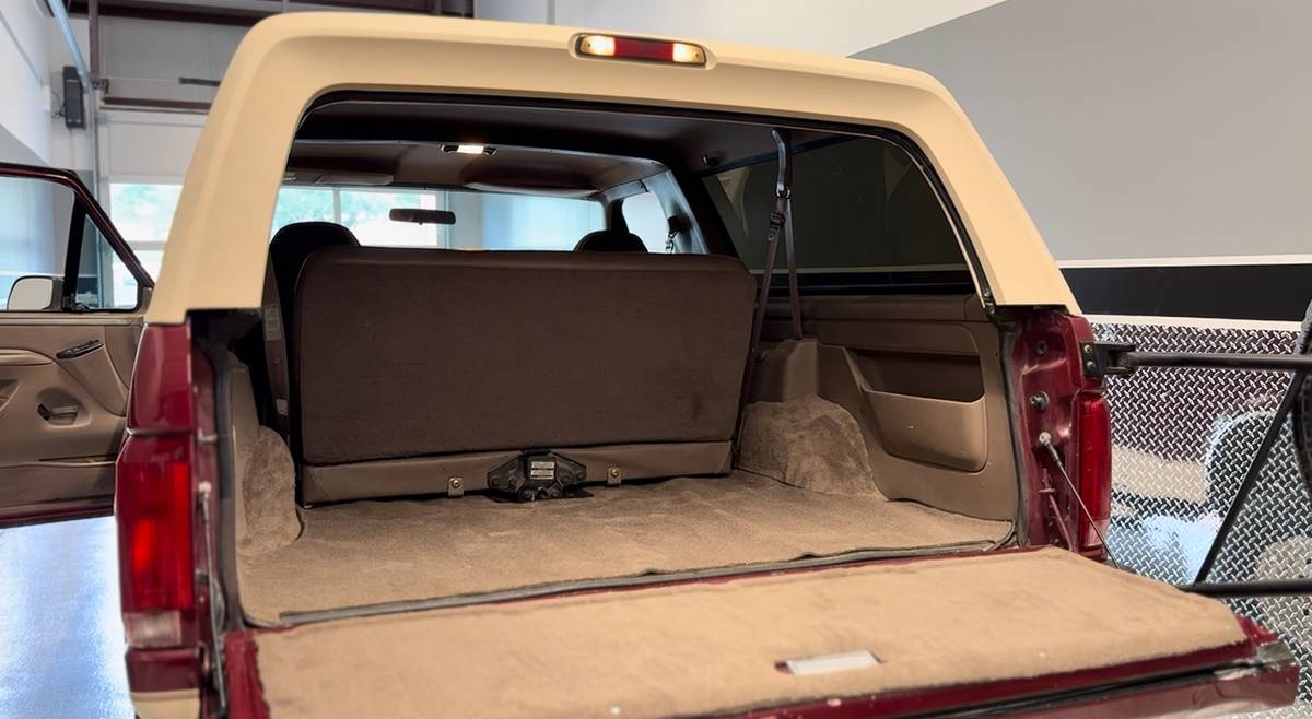 Ford-bronco-1993-custom-11