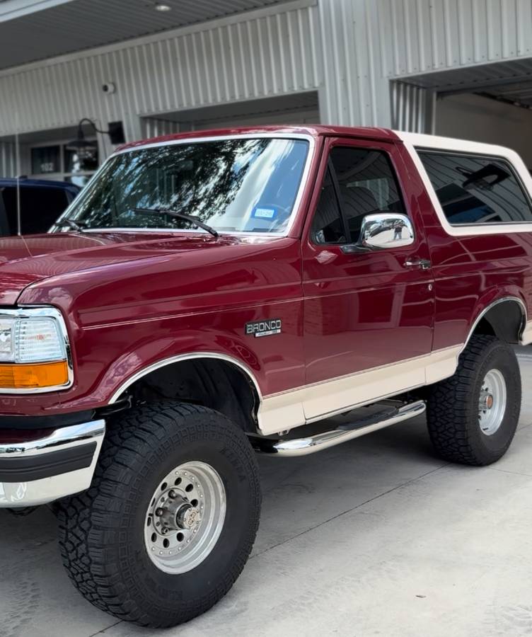 Ford-bronco-1993-custom-2
