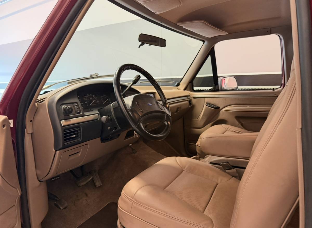 Ford-bronco-1993-custom-7