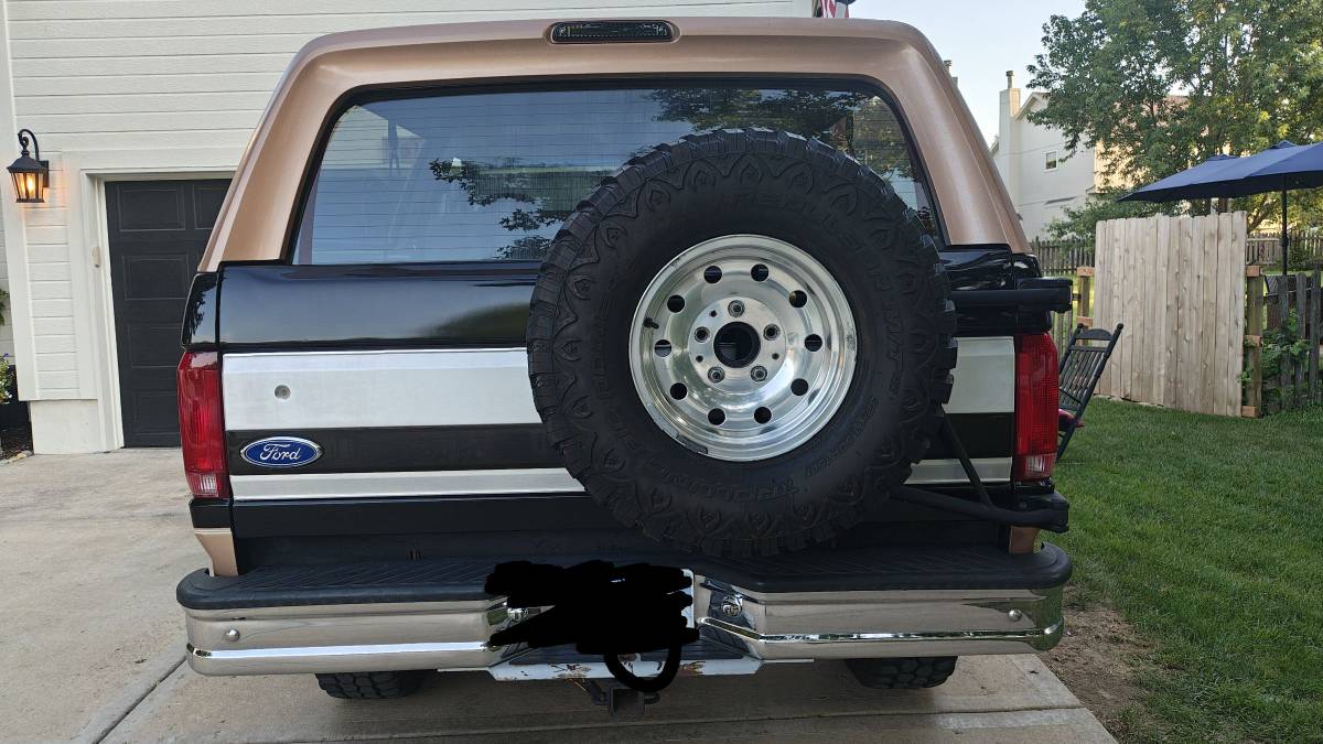 Ford-bronco-1995-black-1