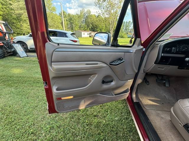 Ford-bronco-1995-red-17