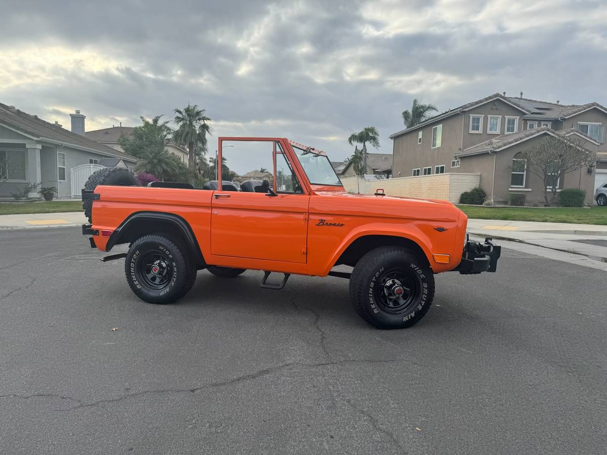 Ford-bronco-289ci-v8-engine-one-owner-family-1968-15