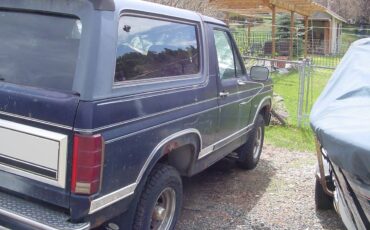 Ford-bronco-4x4-1984-blue-1