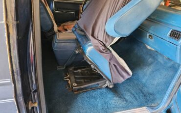 Ford-bronco-4x4-1984-blue-4