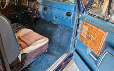 Ford-bronco-4x4-1984-blue-7