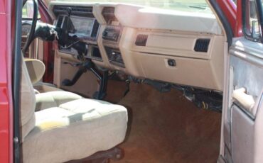 Ford-bronco-4x4-1985-red-5