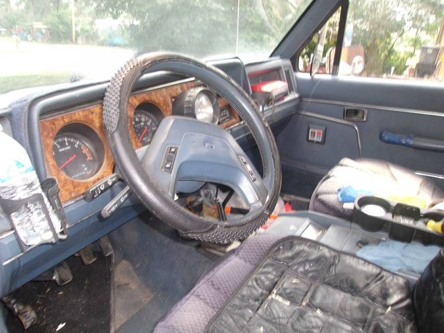 Ford-bronco-4x4-1986-blue-4