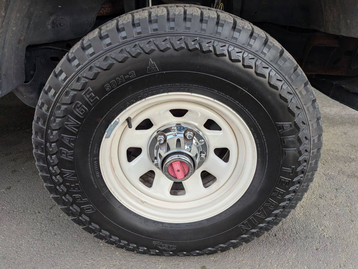 Ford-bronco-4x4-1988-blue-10