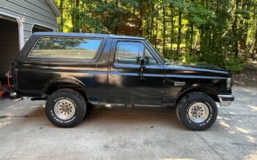Ford-bronco-4x4-1990-black-1