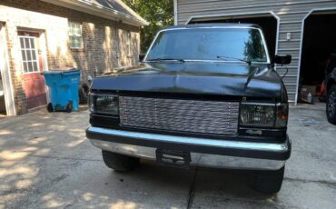 Ford-bronco-4x4-1990-black