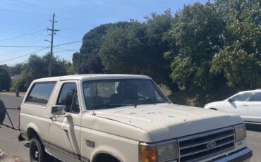 Ford-bronco-4x4-1990-white-1