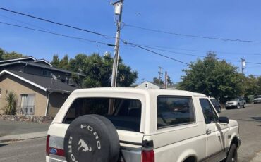 Ford-bronco-4x4-1990-white