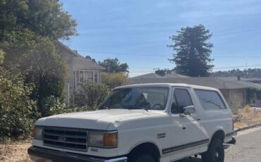 Ford-bronco-4x4-1990-white-5