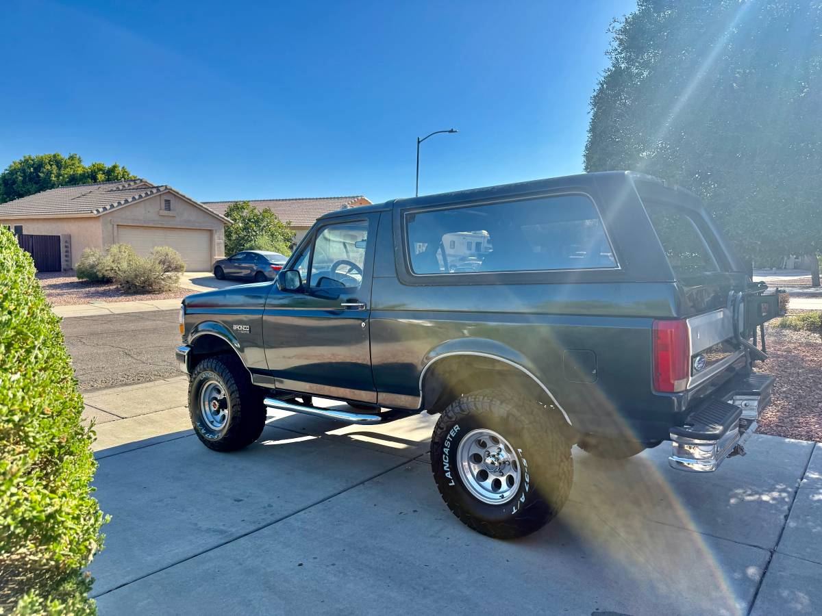 Ford-bronco-4x4-1993-2
