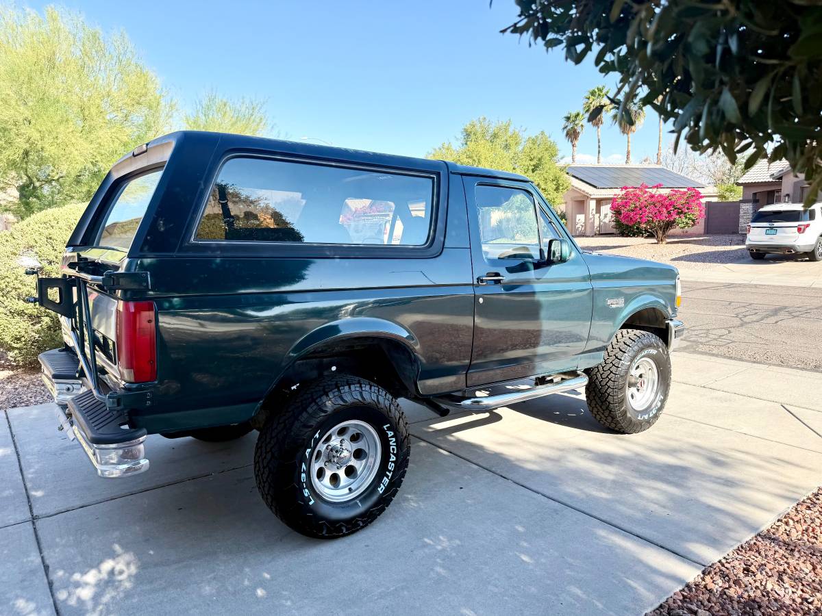 Ford-bronco-4x4-1993-3