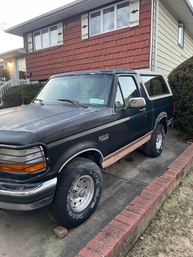 Ford-bronco-4x4-1995-black-2