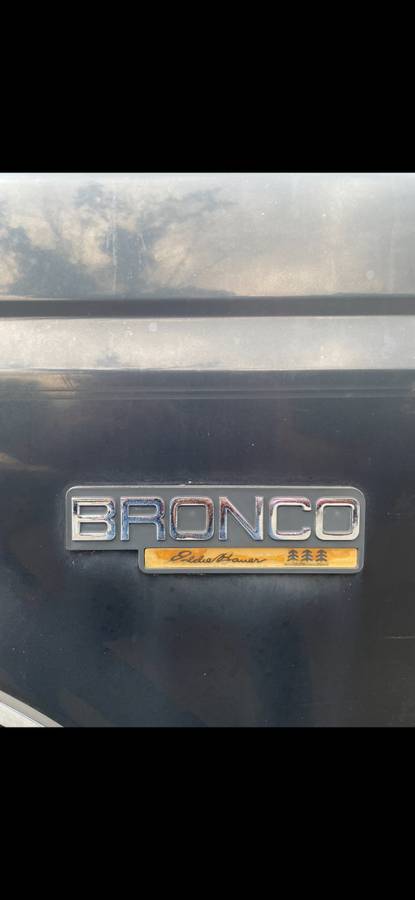 Ford-bronco-4x4-1995-black-20