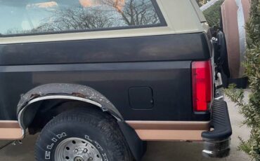 Ford-bronco-4x4-1995-black-3