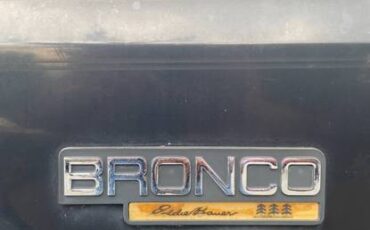 Ford-bronco-4x4-1995-black-7