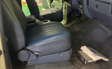Ford-bronco-coustom-1989-blue-17