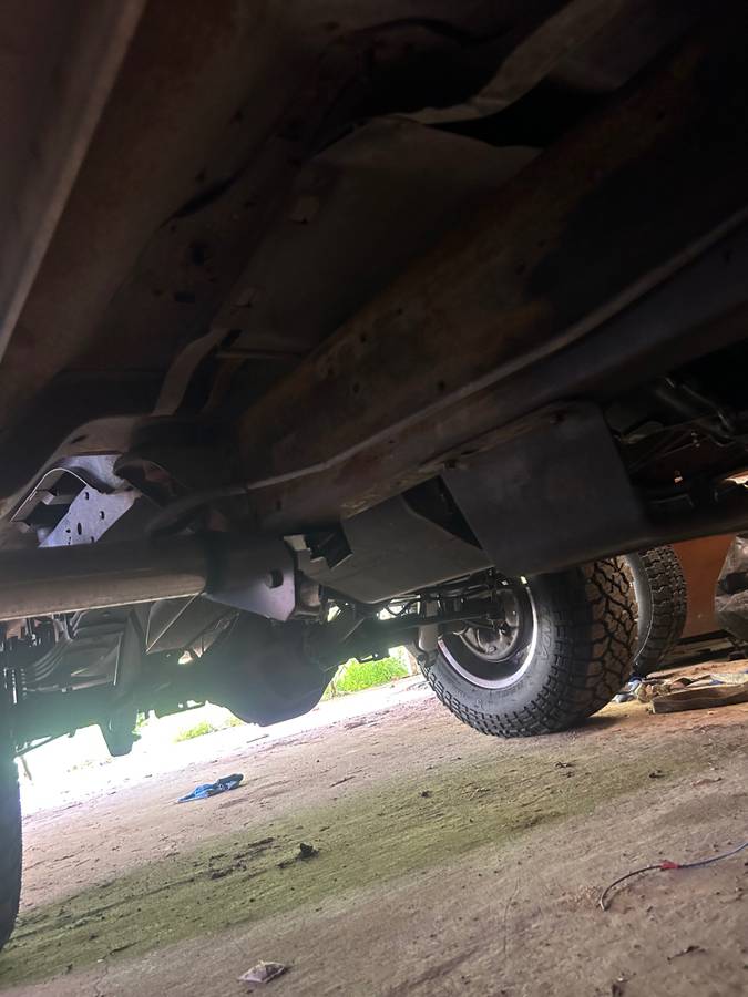 Ford-bronco-coustom-1989-blue-22