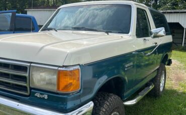 Ford-bronco-coustom-1989-blue