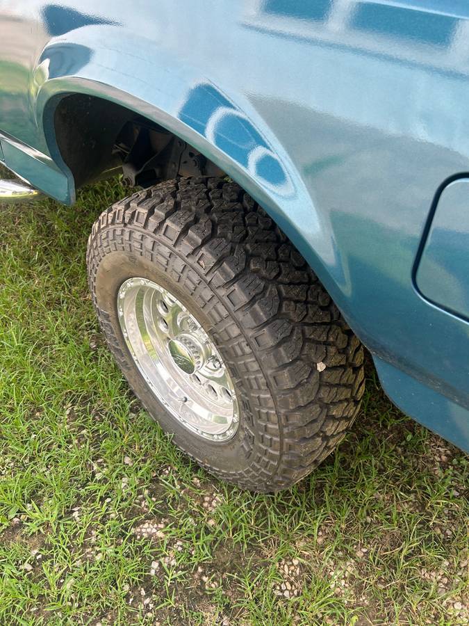 Ford-bronco-coustom-1989-blue-5