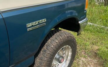 Ford-bronco-coustom-1989-blue-8