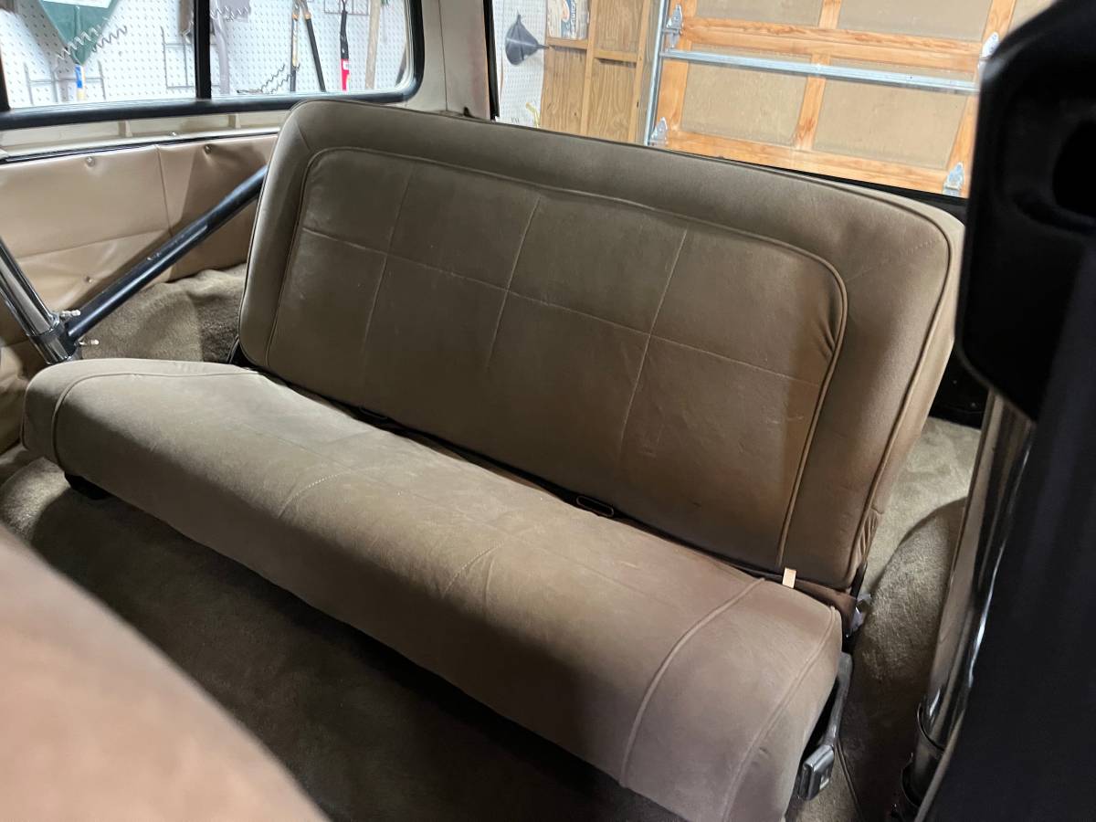 Ford-bronco-eddie-bauer-1978-black-6