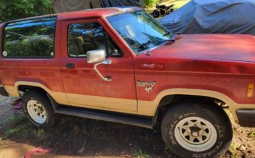 Ford-bronco-eddie-bauer-4x4-1985-red-1