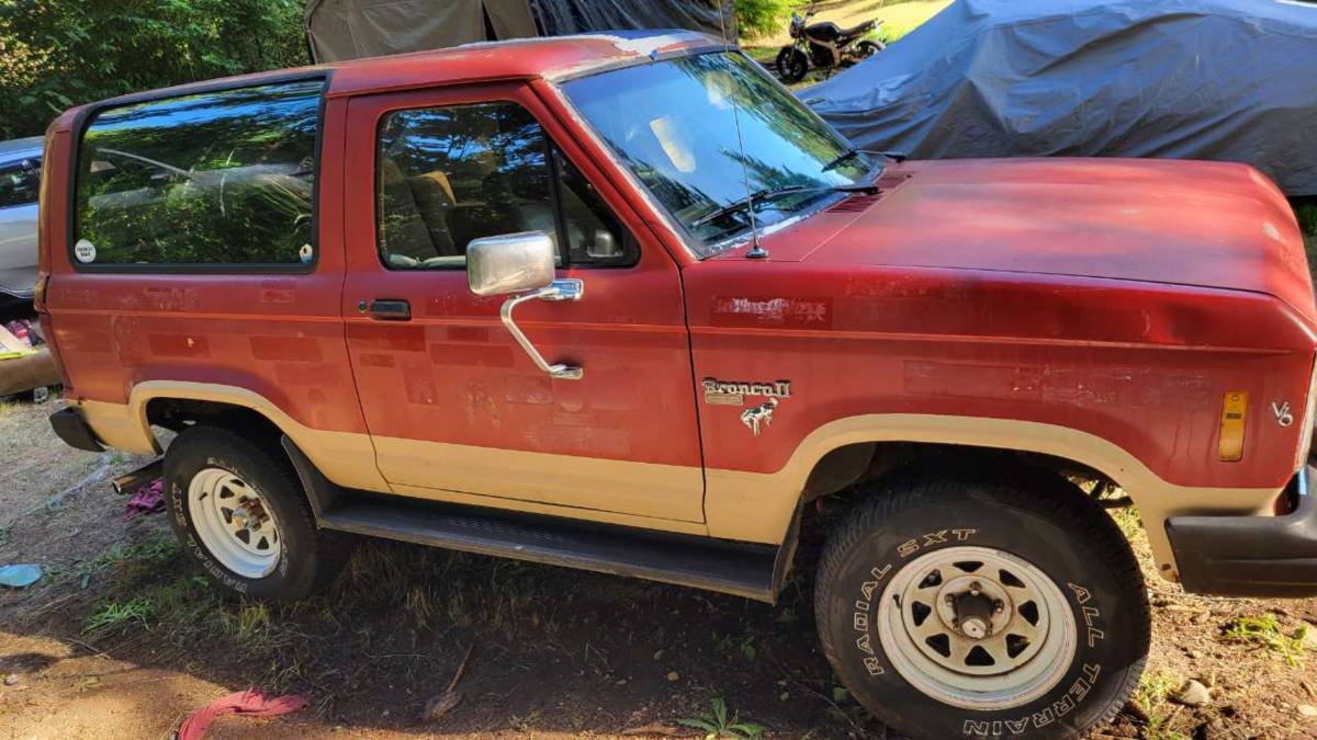 Ford-bronco-eddie-bauer-4x4-1985-red-1