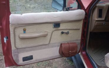 Ford-bronco-eddie-bauer-4x4-1985-red-4