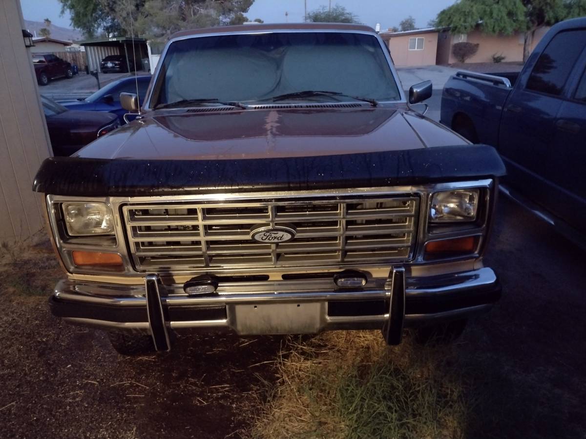 Ford-bronco-eddie-bauer-4x4-1986-brown-19