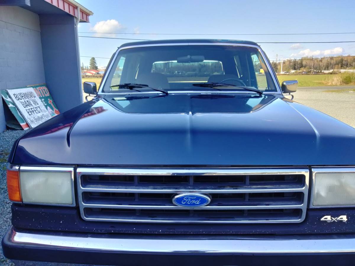 Ford-bronco-eddie-bauer-4x4-1990-blue-3