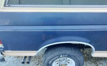 Ford-bronco-eddie-bauer-4x4-1990-blue-4