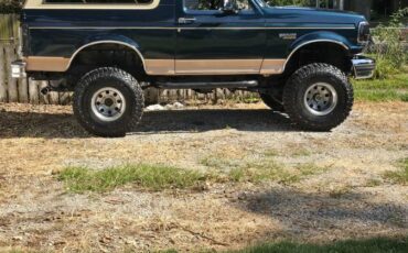 Ford-bronco-eddie-bauer-4x4-1994-green