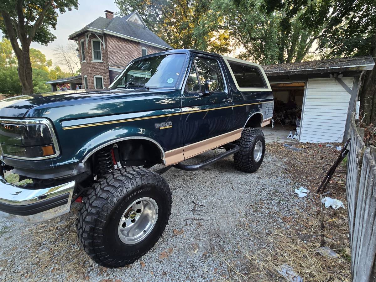Ford-bronco-eddie-bauer-4x4-1994-green-7