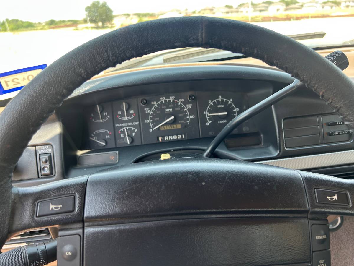 Ford-bronco-eddie-bauer-4x4-1995-10