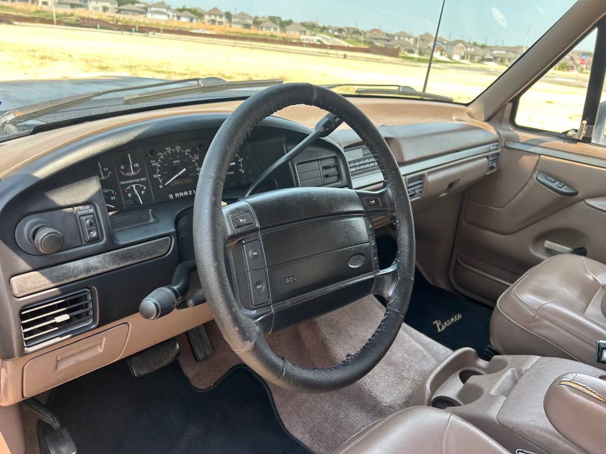 Ford-bronco-eddie-bauer-4x4-1995-11