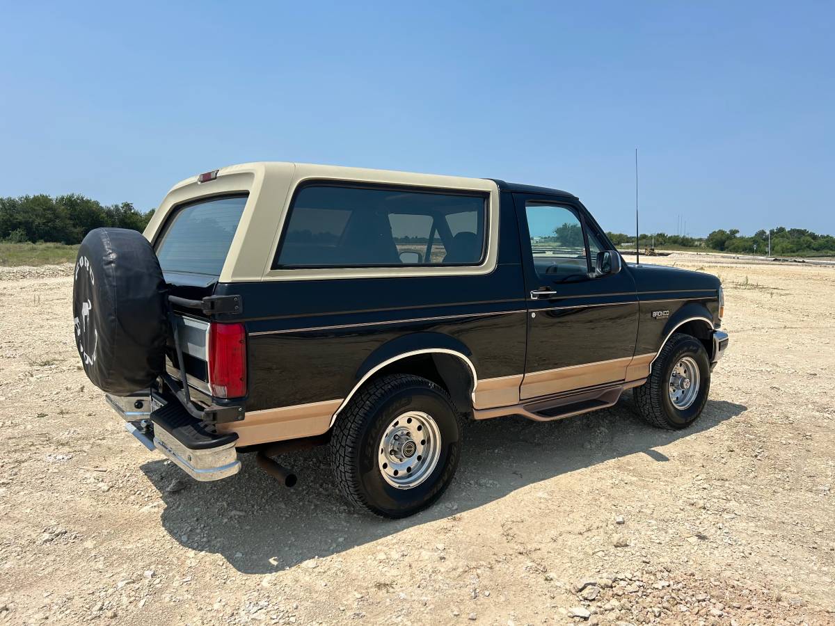 Ford-bronco-eddie-bauer-4x4-1995-4