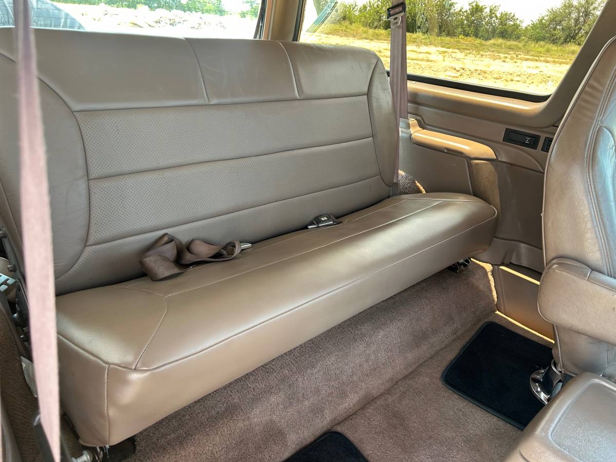 Ford-bronco-eddie-bauer-4x4-1995-9