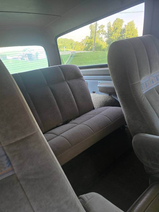 Ford-bronco-eddie-bauer-edition-1986-orange-13