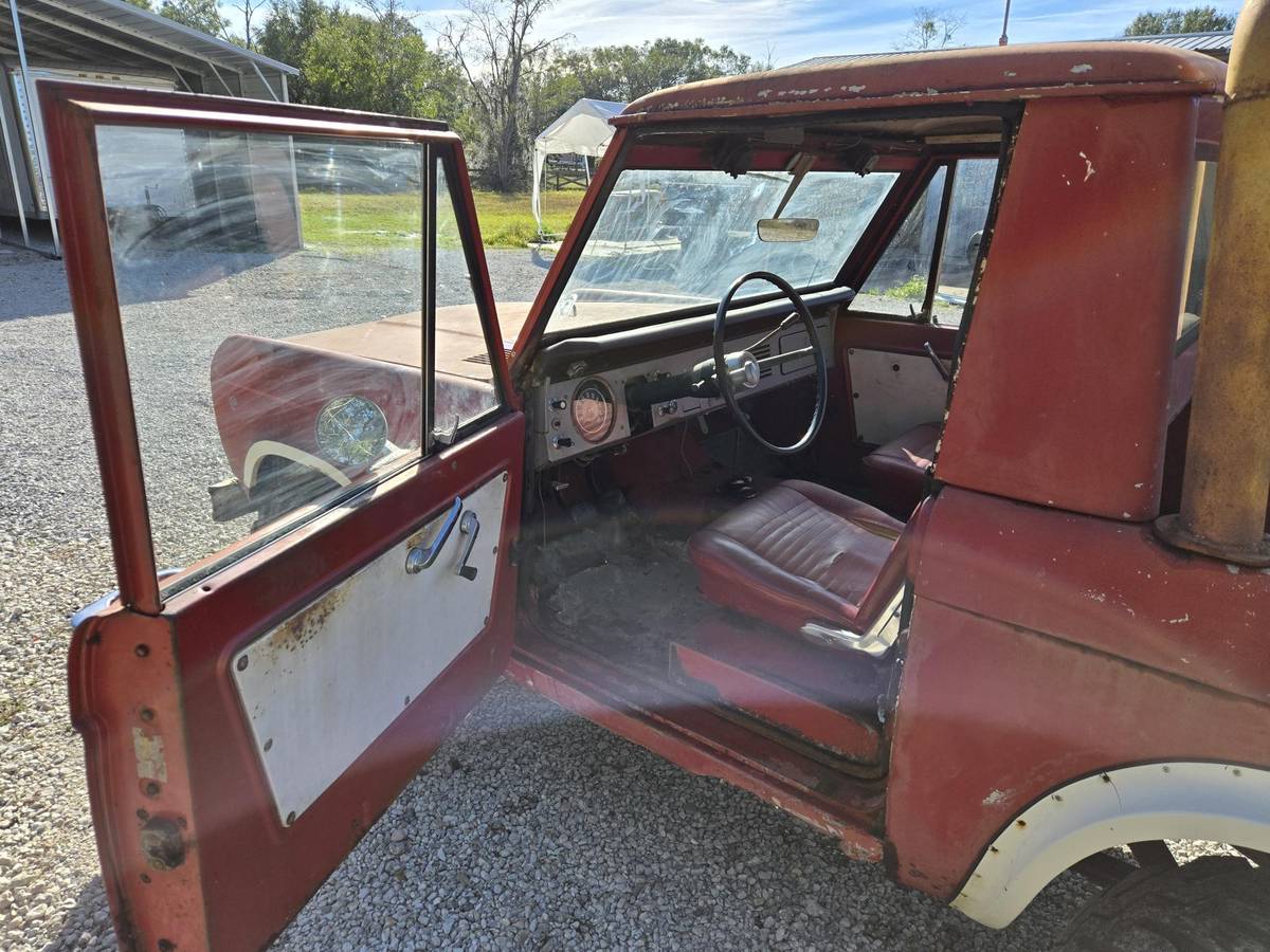 Ford-bronco-half-cab-1966-5