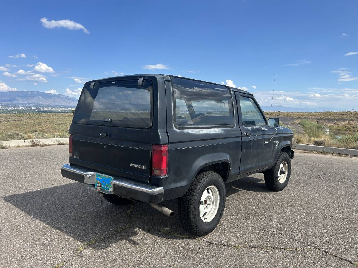 Ford-bronco-ii-1986-blue-2