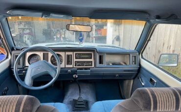 Ford-bronco-ii-1987-white-12