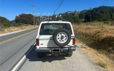 Ford-bronco-ii-1987-white-5