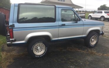Ford-bronco-ii-1988-blue