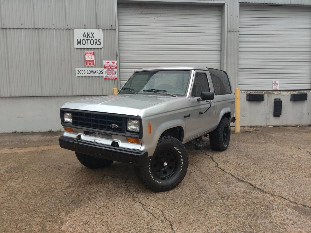 Ford-bronco-ii-1988-grey-12
