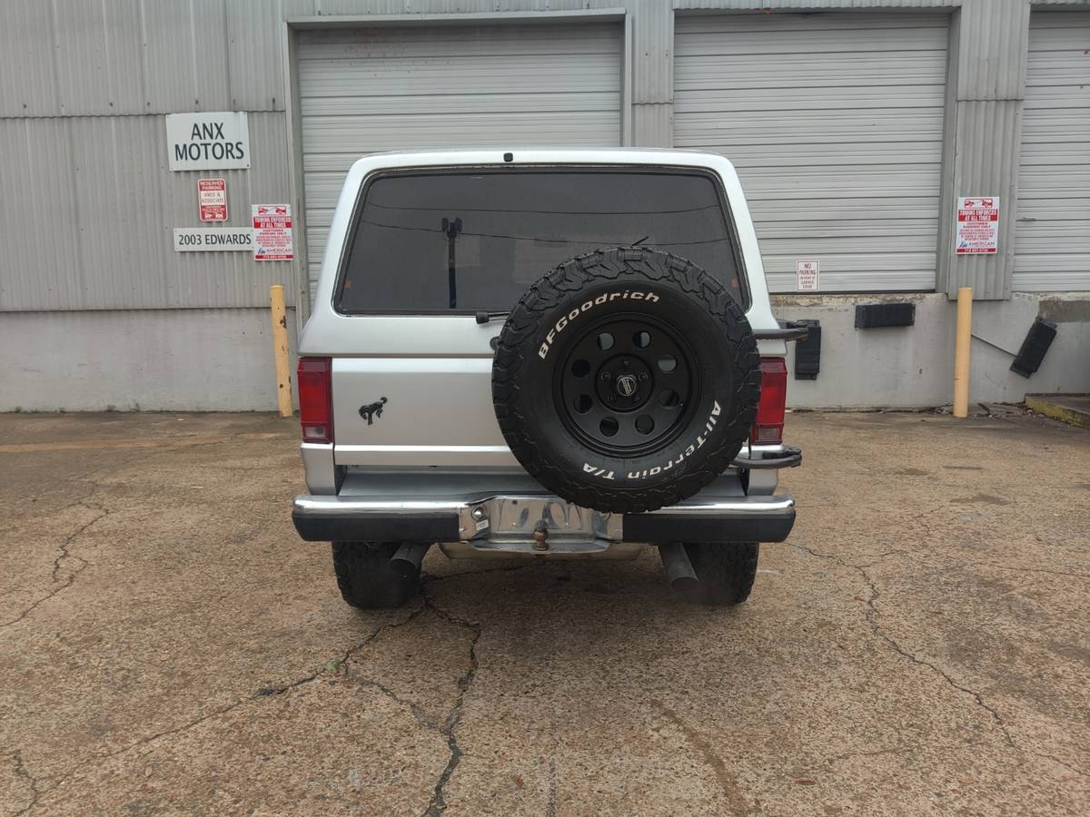 Ford-bronco-ii-1988-grey-23